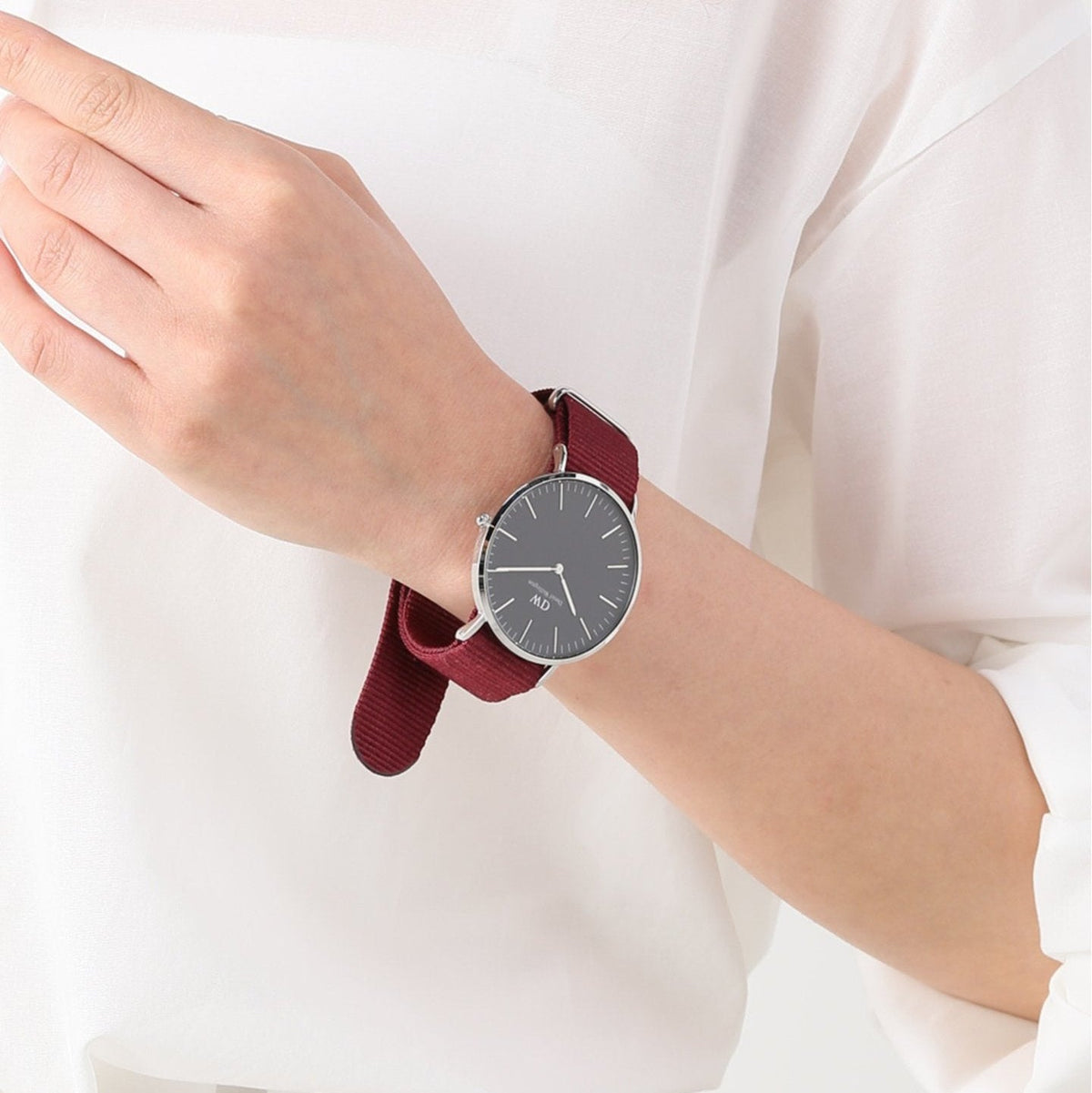 Daniel Wellington Classic Roselyn Black Dial Red NATO Strap Dial Watch For Women - DW00100270