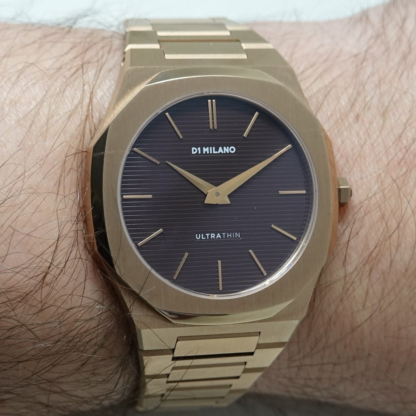 D1 Milano Ultra Thin Brown Dial Gold Steel Strap Watch for Men - D1-UTBJ13