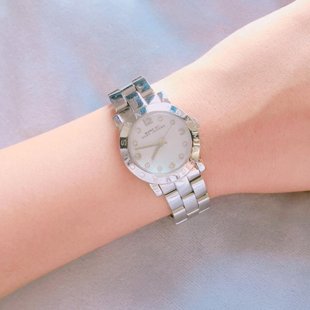 Marc Jacobs Amy Dinky White Dial Silver Steel Strap Watch for Women - MBM3225