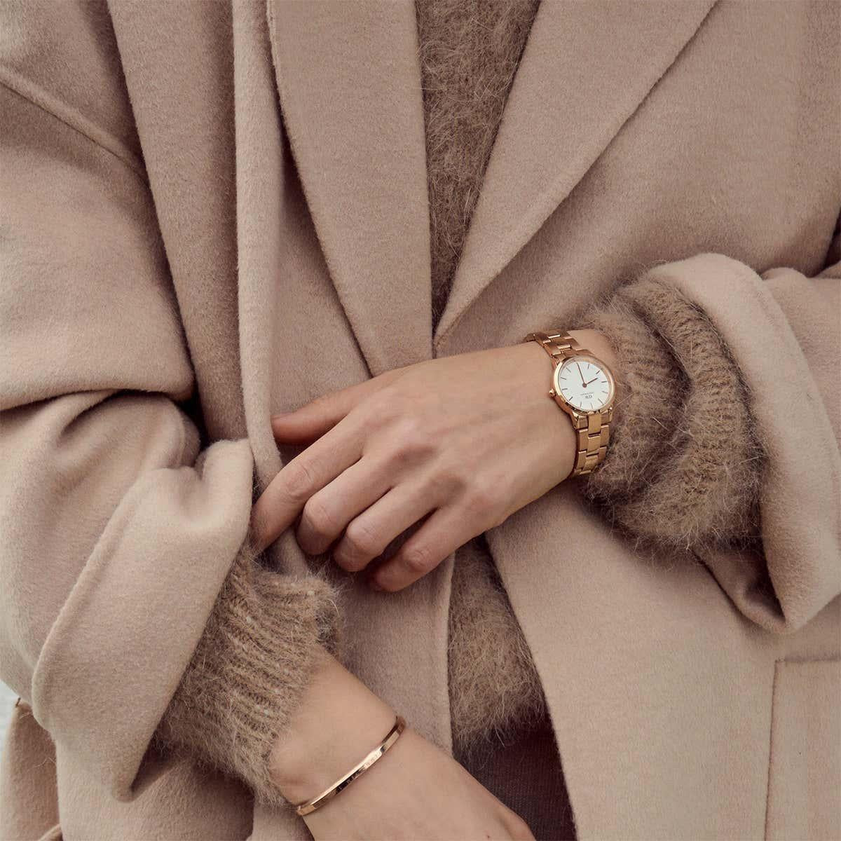 Daniel Wellington Iconic Link White Dial Rose Gold Steel Strap Watch For Women - DW00100211