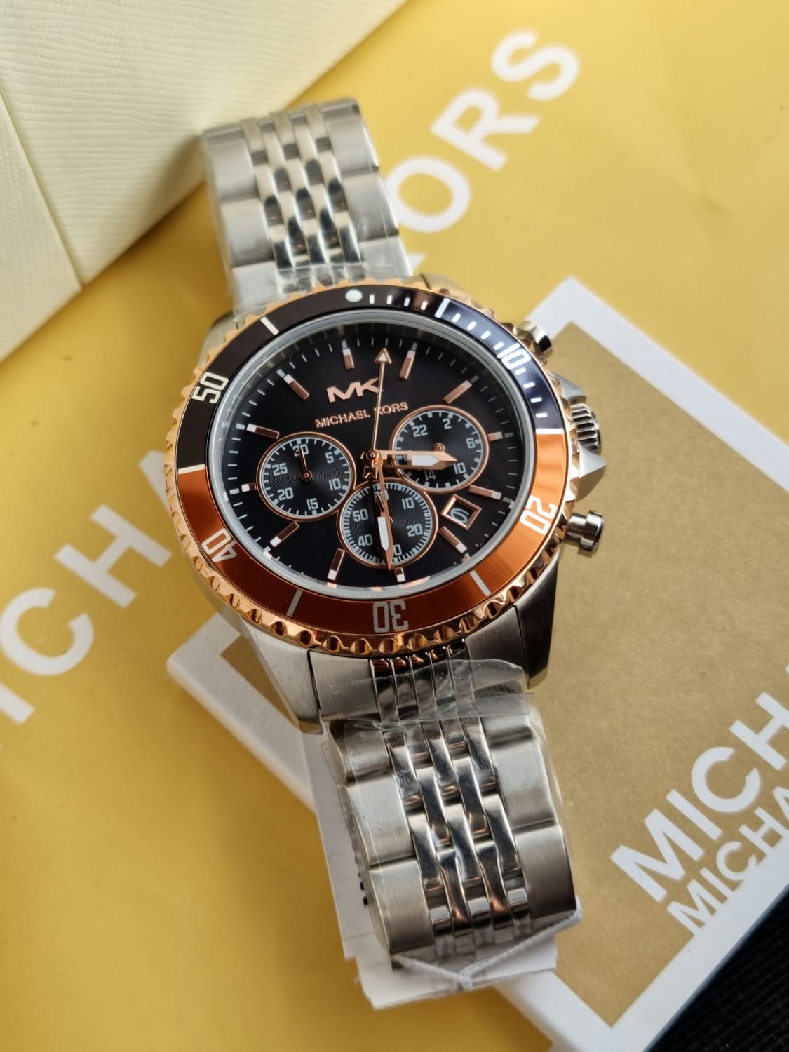 Michael Kors Bayville Chronograph Black Dial Silver Steel Strap Watch For Men - MK8725