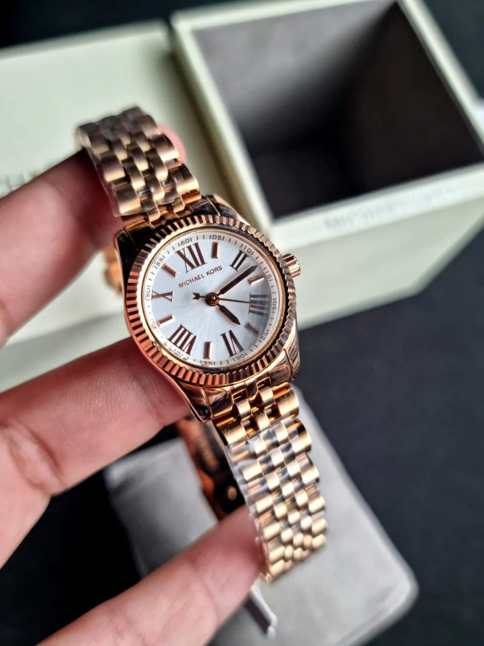Michael Kors Lexington Quartz White Dial Rose Gold Steel Strap Watch For Women - MK3230