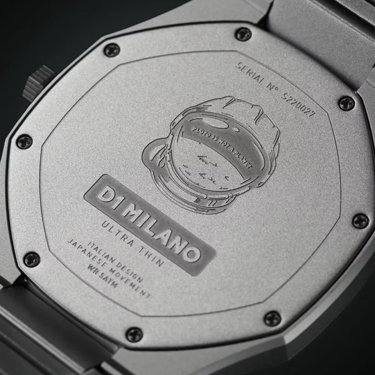 D1 Milano Pluto Ultra Thin Silver Dial Silver Steel Strap Watch for Men - D1-UTBJ18