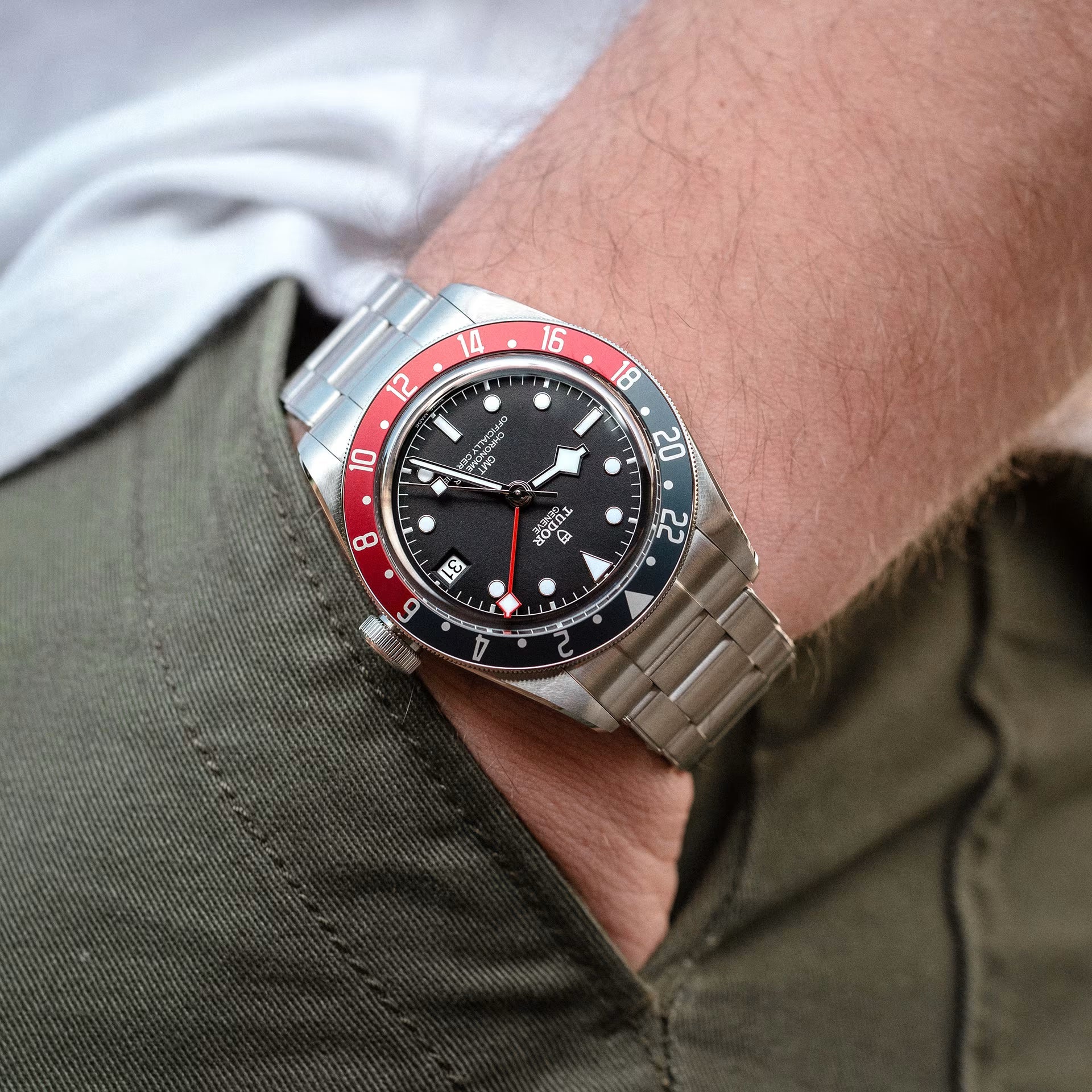 Tudor Black Bay GMT Black Dial Silver Steel Strap Watch for Men - M79830RB-0001